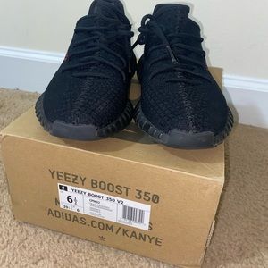 Yeezy boost 350 V2